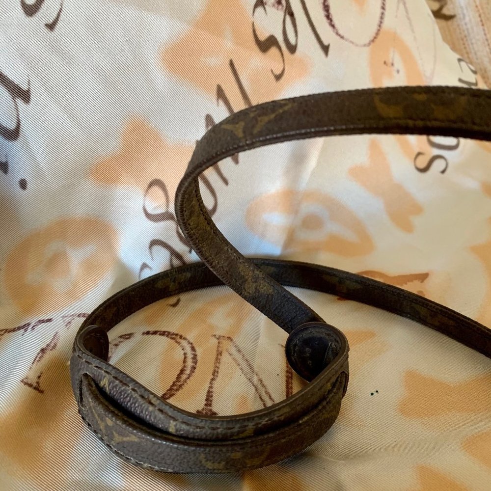 Vintage 1980s Louis Vuitton Monogram Mini Sac W/Strap - Picture 8 of 14